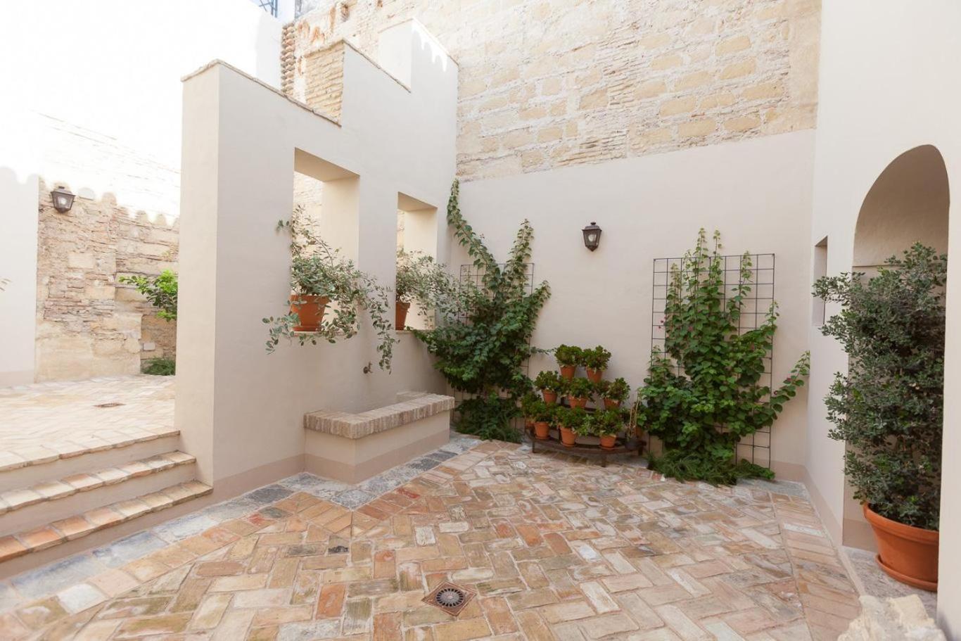 Апартаменты Patios De La Riva Херес-де-ла-Фронтера Номер фото