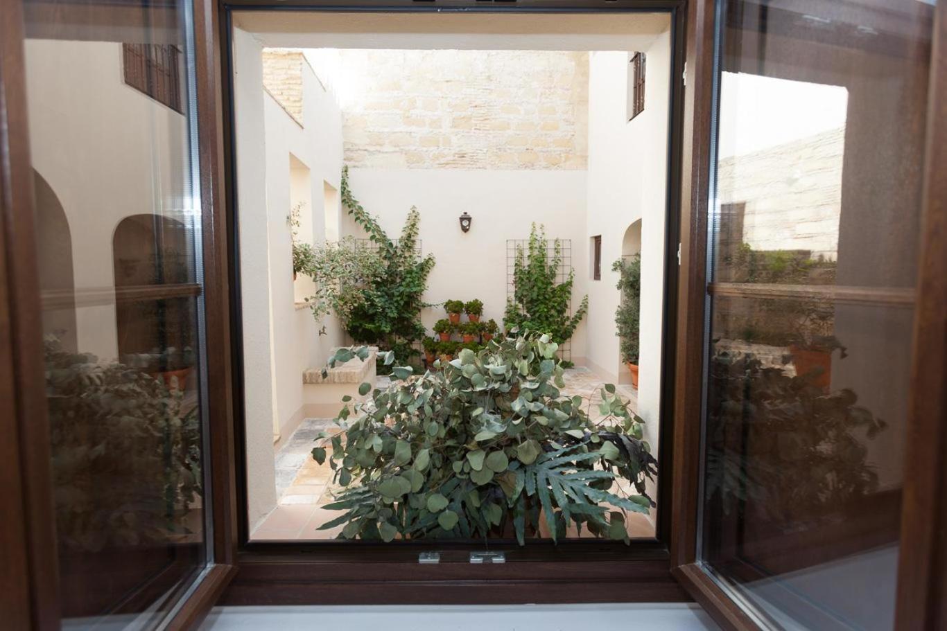 Апартаменты Patios De La Riva Херес-де-ла-Фронтера Номер фото